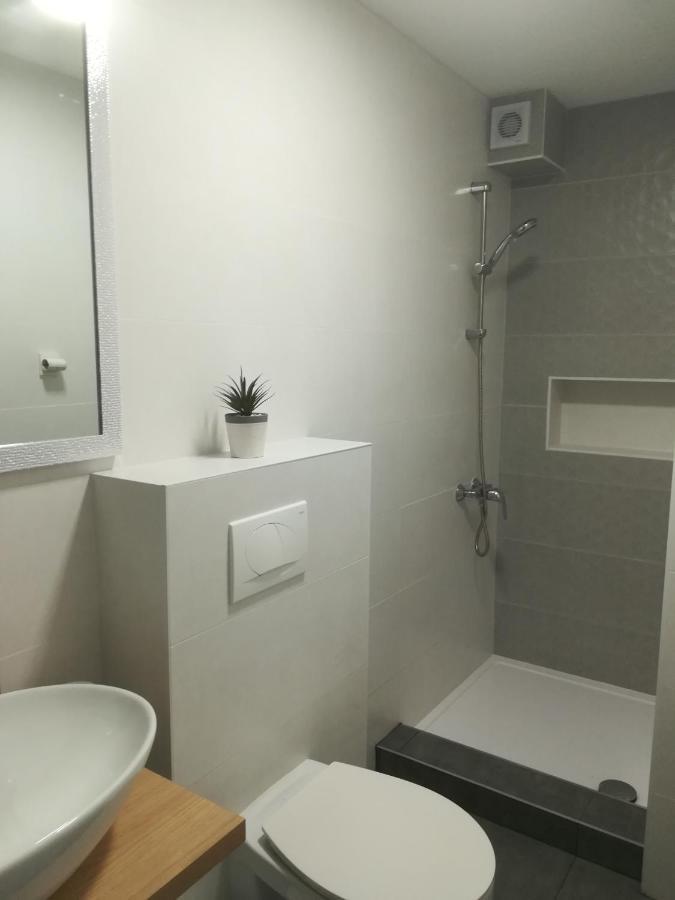 Apartmani Hermes ヤドリヤ エクステリア 写真