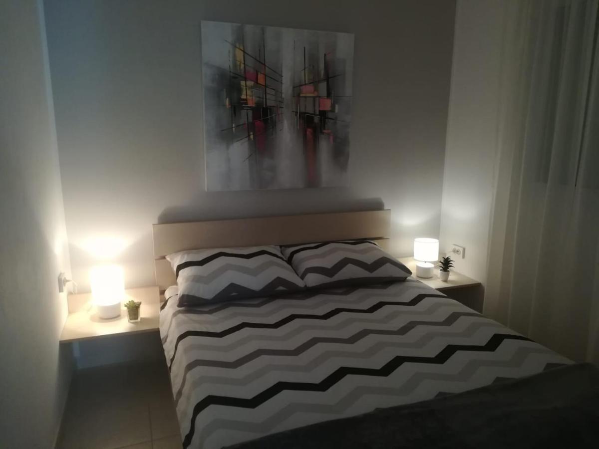 Apartmani Hermes ヤドリヤ エクステリア 写真