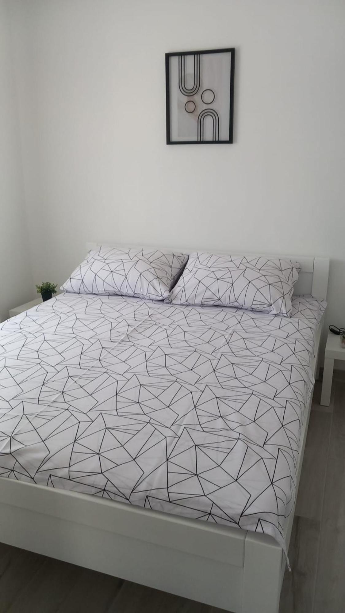 Apartmani Hermes ヤドリヤ エクステリア 写真
